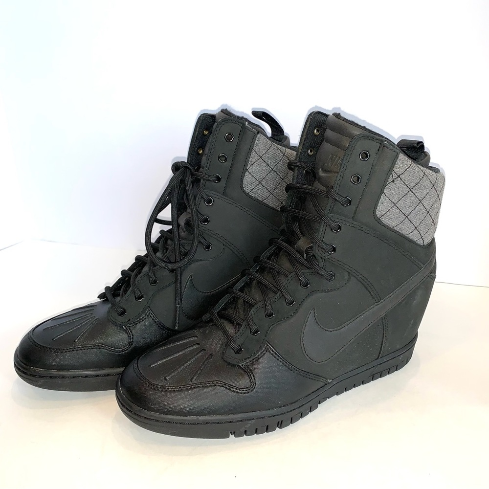 2013 Nike Dunk Sky High Womens sneaker heels in Black size 10 NEVER WORN